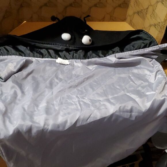 Halloween spider costume for a large dog - Picture 6 of 9